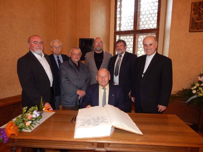 151028 Historická pečeť města Plzně pro Jaroslava Maška - Hadžiho - 2015 151028 Historická pečeť města Plzně pro Jaroslava Maška - Hadžiho - 2015