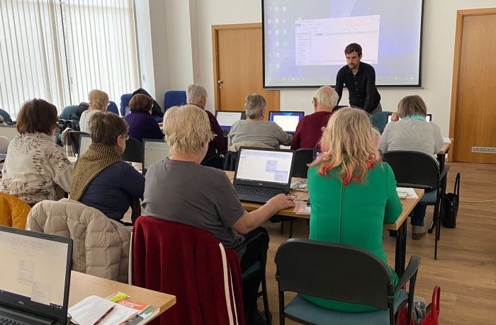 1737984894296_1 1737984894296_1